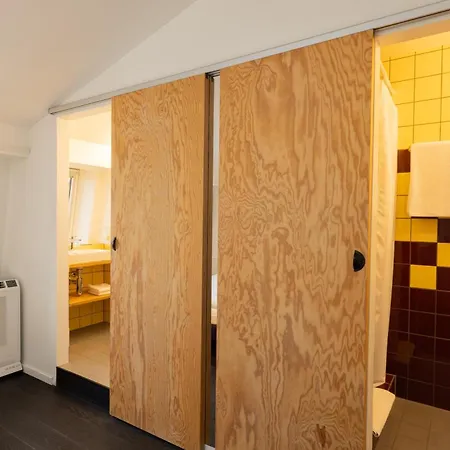 Fred Hauptbahnhof Guest house 2*