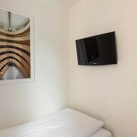 Hotel Fred Hauptbahnhof - Self Check-in