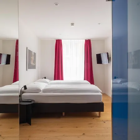 Fred Hauptbahnhof Guest house 2*