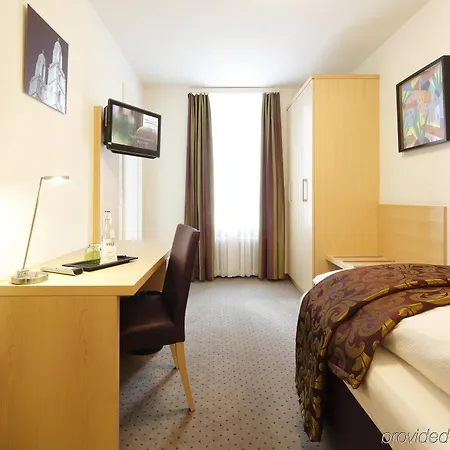 Fred Hauptbahnhof - Self Check-in