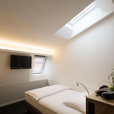 Fred Hauptbahnhof - Self Check-in