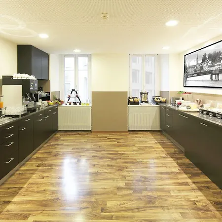 Guest house Fred Hauptbahnhof 2*