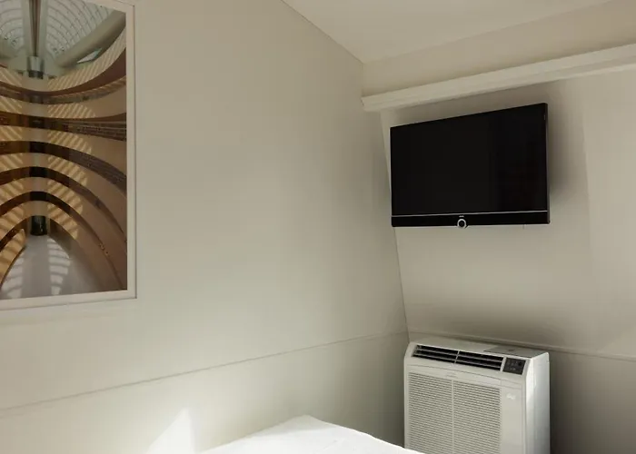 Fred Hauptbahnhof - Self Check-in