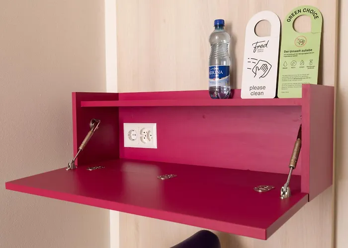 Otel Fred Hauptbahnhof - Self Check-in Zürih