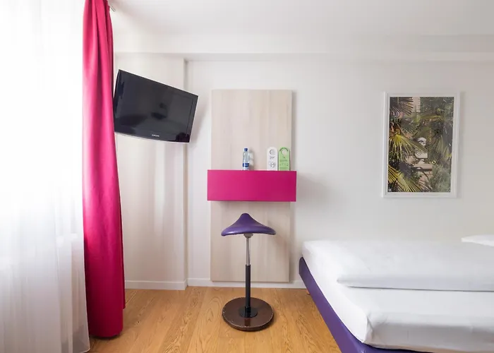 Fred Hauptbahnhof - Self Check-in Zürih