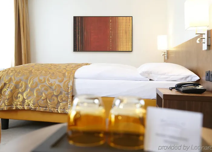 Otel Fred Hauptbahnhof - Self Check-in