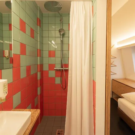 Hotel Fred Hauptbahnhof - Self Check-in 2*