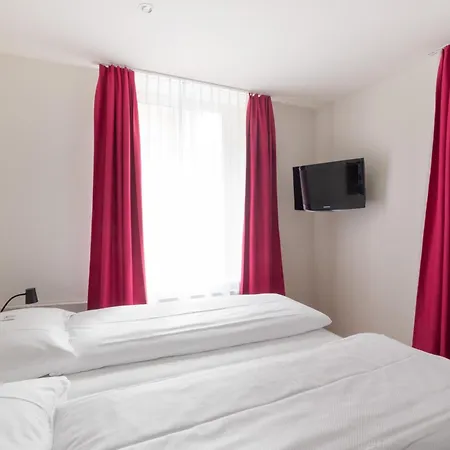 Fred Hauptbahnhof - Self Check-in Ζυρίχη