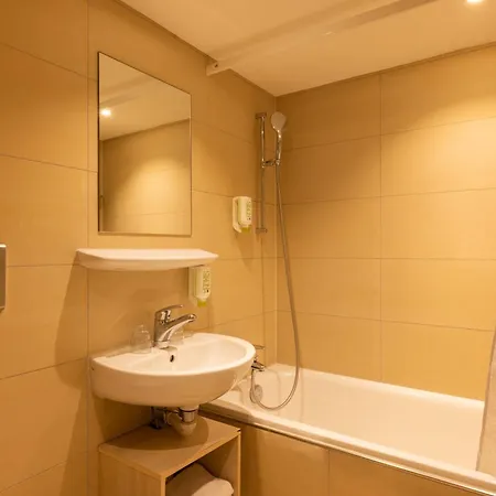 Fred Hauptbahnhof - Self Check-in Hotel 2*