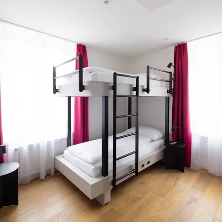 Fred Hauptbahnhof - Self Check-in 2* Zürich