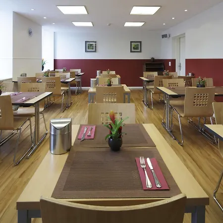 Fred Hauptbahnhof - Self Check-in