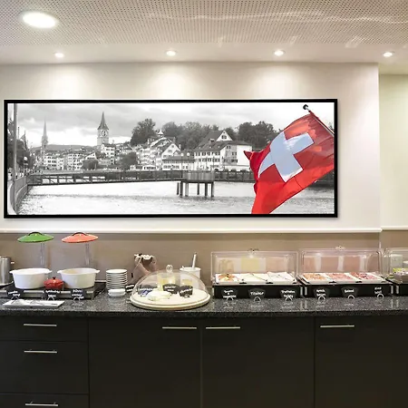 Fred Hauptbahnhof - Self Check-in 2* Zürich