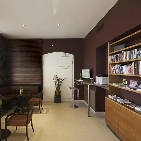 Fred Hauptbahnhof - Self Check-in