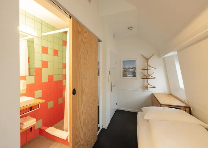 Fred Hauptbahnhof - Self Check-in Hotel Zúrich