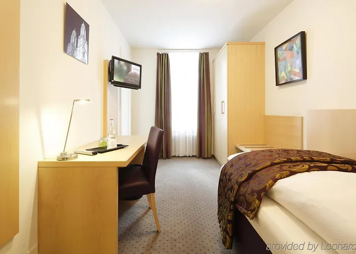 Fred Hauptbahnhof - Self Check-in